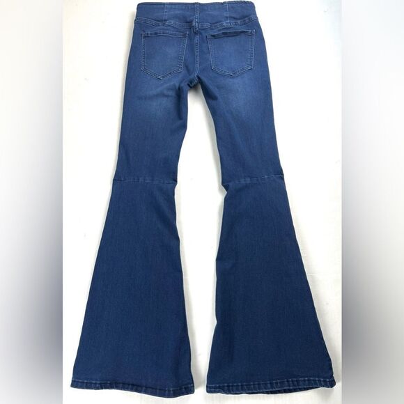 We The Free Penny Pull-On Flare Jeans - Picture 6 of 11